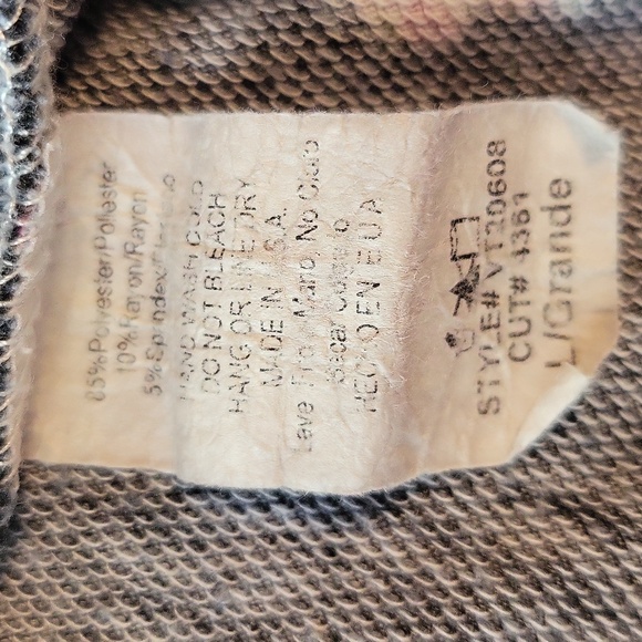 Flower Tee - Picture 5 of 7